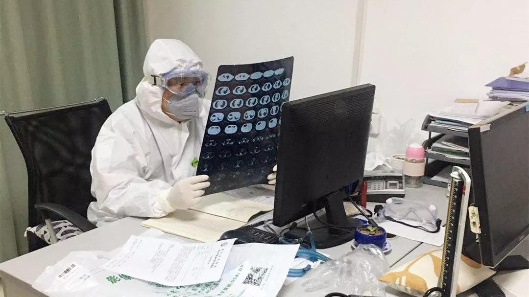 七一二所門診部負責人、后勤服務中心副主任李浩